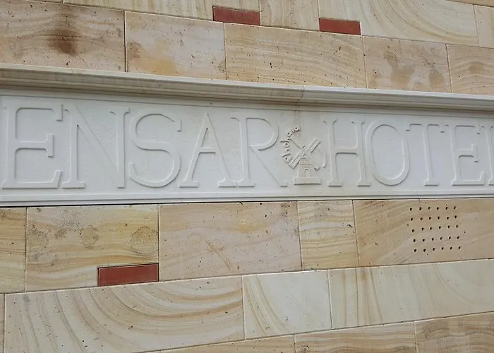 Ensar Hotel
